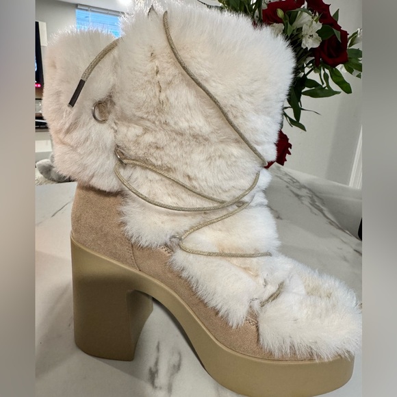Women's Cream Faux Fur Platform Booties - Picture 3 of 9